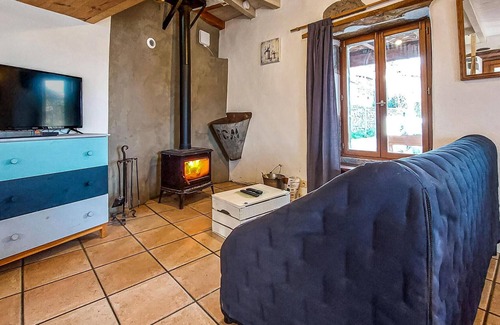 Saint-Genes-Champanelle House | 3 bedroom accommodation in Saint-Genès-Champanell