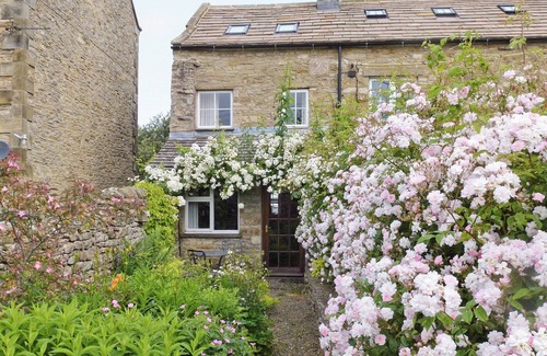 Carperby Cottage | 3 bedroom accommodation in Carperby near Leyburn