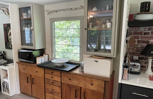 Newbury House | 3 Bedroom/1 Bath - Babbling Brook - Walk to Lake - Hiking Trails