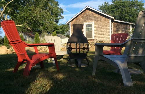 Snug Harbor House | 3 Bedroom 1 Bath With Central AC 1 Mile From East Matunuck Beach
