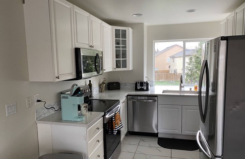 Wilkes House | 3 bedroom, 2.5 bath townhouse close to pdx