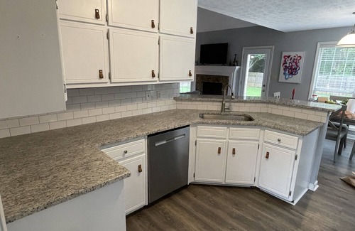 Fayetteville House | 3 Bedroom, 2.5 Bath House With Large Enclosed Rear Garden.