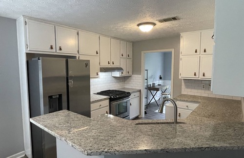 Fayetteville House | 3 Bedroom, 2.5 Bath House With Large Enclosed Rear Garden.
