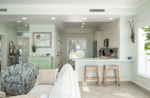 Key West Condo | 3 Bedroom 2 Bath Oceanfront Condo quiet and secluded adjacent to Hotel/Marina