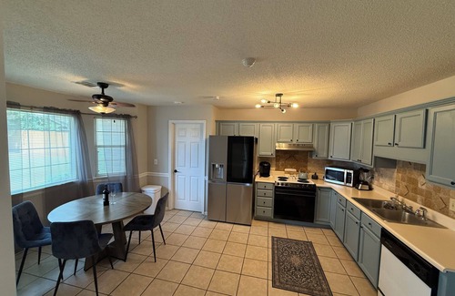 Houston County House | 3-bedroom 2 bath house in pleasant Warner Robins - Reach out for Special Pricing