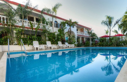 Colonia Adolfo Lopez Mateos Villa | 3 Bedroom 2 Story Villa V2