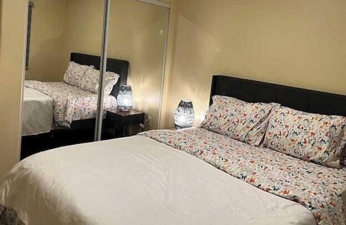 Rialto Apartment | 3 Bedroom 645794 by Houzlet