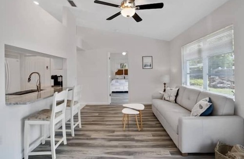 Park East Apartment | 3 Bedroom 687084 by Houzlet