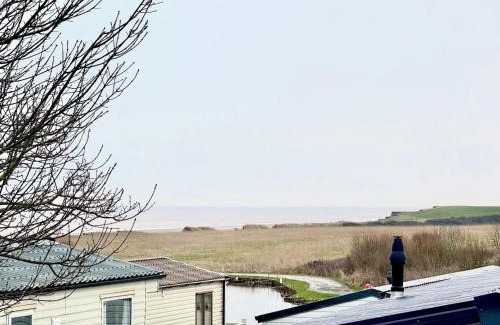 Winestead Resort | 3 Bedroom 8 birth Caravan - Sand Le Mere