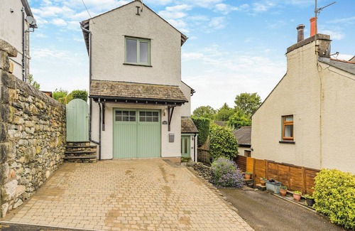 Flookburgh Cottage | 3 bedroom accommodation in Flookburgh, near Grange-over-Sands