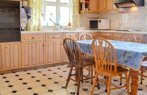 Llandrindod Wells Cottage | 3 bedroom accommodation in Nantmel, near Rhayader