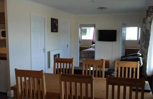 Aberaeron Ski Chalet | 3 bedroom accommodation in Gilfach-Yr-Halen