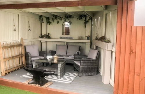 Knott End-on-Sea Cottage | 3 bedroom accommodation in Singleton, near Poulton-le-Fylde