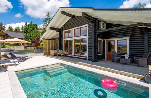 Ravna Gora House | 3 bedroom accommodation in Ravna Gora