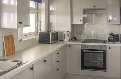 Pagham Cottage | 3 bedroom accommodation in Pagham, near Bognor Regis