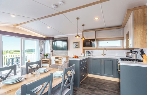 Holywell House | 3 bedroom accommodation in Holywell Bay