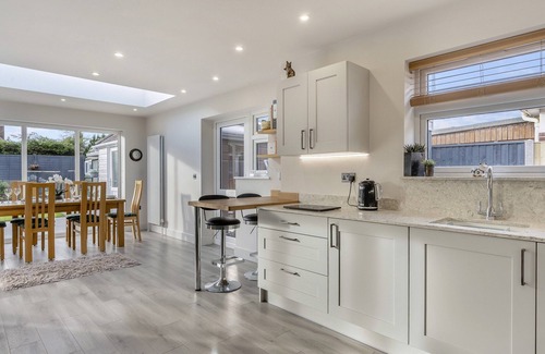 Bournemouth Cottage | 3 bedroom accommodation in Bournemouth