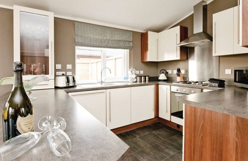 Ashby Woulds Cabin | 3 bedroom accommodation in Overseal, Nr Ashby-de-la-Zouch