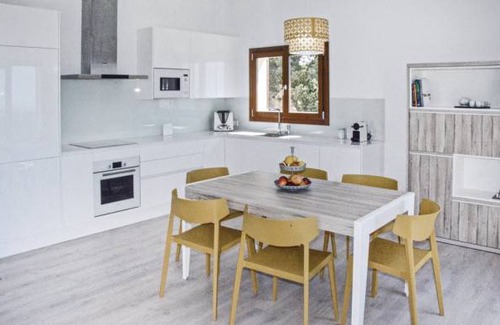 Galilea House | 3 bedroom accommodation in Galilea