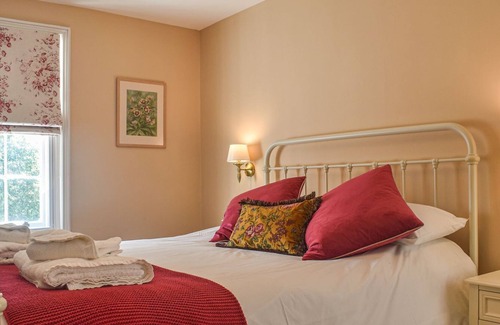 Gloucester Cottage | 3 bedroom accommodation in Gloucester
