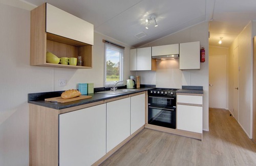Kilwinning House | 3 bedroom accommodation in Kilwinning,