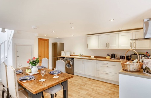 Montgomery Cottage | 3 bedroom accommodation in Llandyssil, near Montgomery