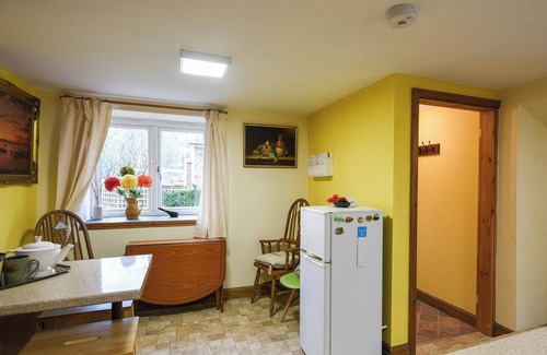 Whitchurch Cottage | 3 bedroom accommodation in Macefen, near Whitchurch