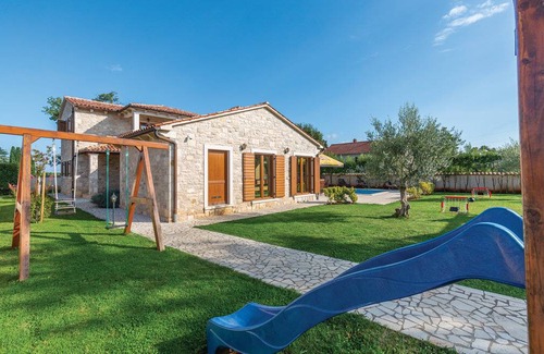 Divsici House | 3 bedroom accommodation in Divsici
