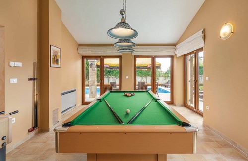 Divsici House | 3 bedroom accommodation in Divsici