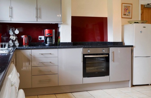 Llanrug Cottage | 3 bedroom accommodation in Llanrug, near Caernarfon