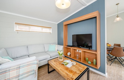 Bridport Cabin | 3 bedroom accommodation in Charmouth