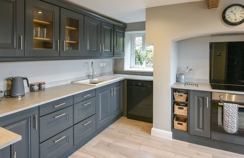 Welshpool Cottage | 3 bedroom accommodation in Llangyniew, near Welshpool