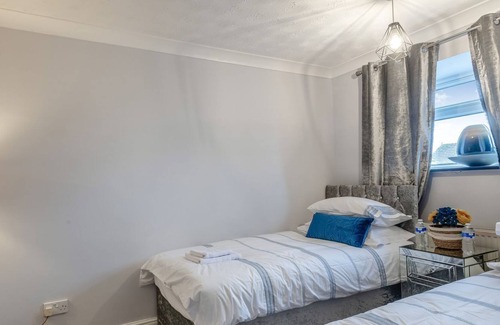 Brundall Cottage | 3 bedroom accommodation in Brundall