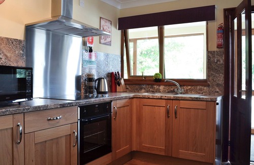 Brandesburton Cottage | 3 bedroom accommodation in Brandesburton, near Driffield