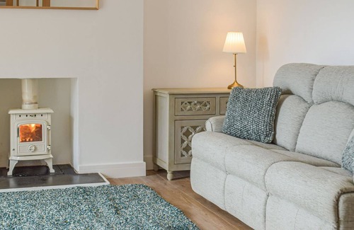 Bwlchllan Cottage | 3 bedroom accommodation in Bwich-llan, near Lampeter