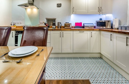 Pembroke Cabin | 3 bedroom accommodation in Pembroke