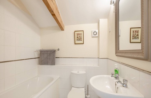 Tunstead Cottage | 3 bedroom accommodation in Tunstead
