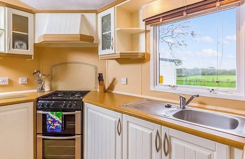 Ningwood House | 3 bedroom accommodation in Newbridge, Nr Yarmouth