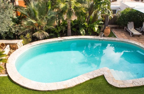 El Toro House | 3 bedroom accommodation in EL TORO