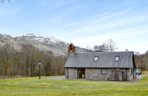 Arrochar Cottage | 3 bedroom accommodation in Ardlui, near Balloch