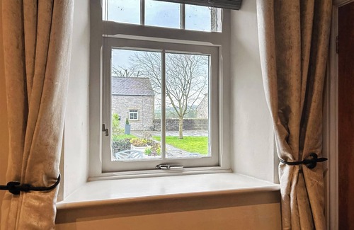 Over Haddon Cottage | 3 bedroom accommodation in Over Haddon, near Bakewell