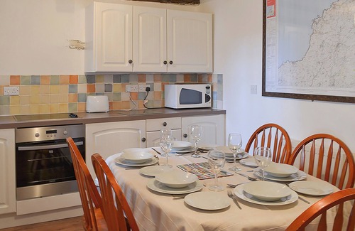 Trebarwith Cottage | 3 bedroom accommodation in Trebarwith, Delabole