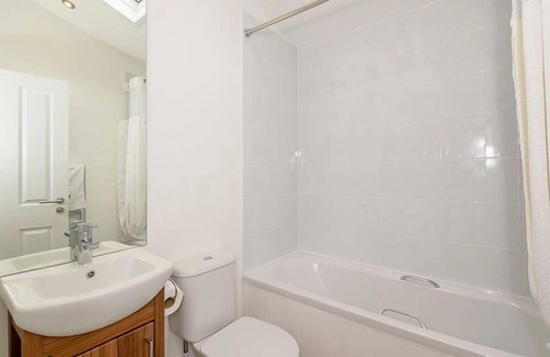 Honiton Cabin | 3 bedroom accommodation in Honiton