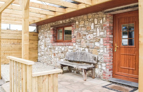 Llwchwr Cottage | 3 bedroom accommodation in Lougher