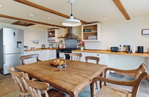 Dinas Cross Cottage | 3 bedroom accommodation in Dinas Cross, Newport