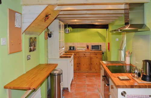 Dinas Cross Cottage | 3 bedroom accommodation in Brynhenllan, Dinas Cross, Pembrokeshire