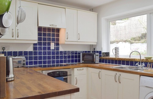Llanrhidian Higher Cottage | 3 bedroom accommodation in Penclawdd, near Swansea