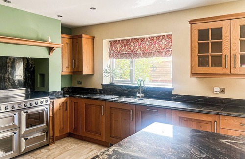 Margam Cottage | 3 bedroom accommodation in Swansea