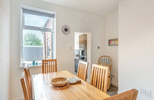 Worksop Cottage | 3 bedroom accommodation in Whitwell, near Worksop