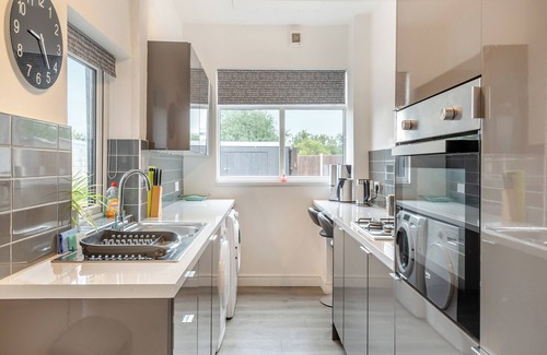 Worksop Cottage | 3 bedroom accommodation in Whitwell, near Worksop